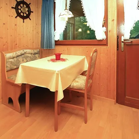 Bootshaus, Ferienhaus Mirow